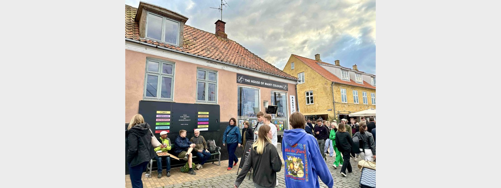 Mandy Stacey welcomes The Folkemde with 